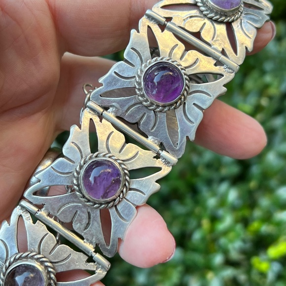 VINTAGE TAXCO MEXICO STERLING SILVER PURPLE AMETHYST CABOCHON WIDE BRACELET